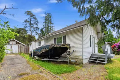 11328 Maple Crescent, Maple Ridge, BC, Maple Ridge — Single Family Residence for sale
