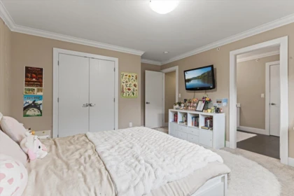 Guest Bathroom Photo of 10166 Jackson Road, Maple Ridge, BC