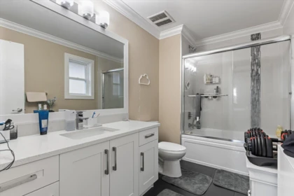 Laundry Room Photo of 10166 Jackson Road, Maple Ridge, BC