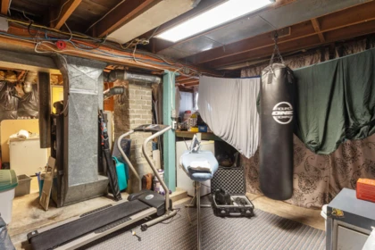 Walk-In Closet Photo of 5454 Melbourne Street, Vancouver, BC