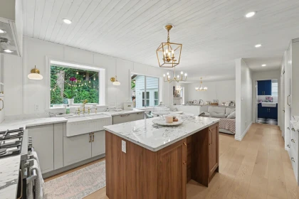 2085 Ocean Forest Drive, Surrey, BC, Surrey — Single Family Residence for sale