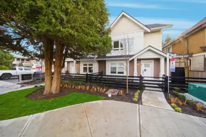 2 9340 General Currie Road, Richmond, BC, Richmond — Townhouse for sale
