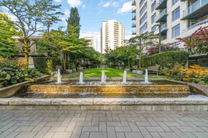 Garden / Landscaping Photo of 901 1320 Chesterfield Avenue, North Vancouver, BC