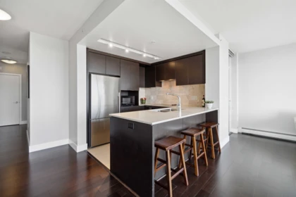 Primary Bedroom Photo of 901 1320 Chesterfield Avenue, North Vancouver, BC