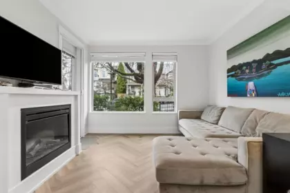 107 159 W 22nd Street, North Vancouver, BC, North Vancouver — Apartment/Condo for sale