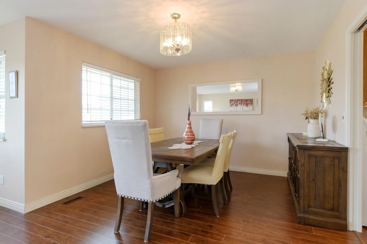 Dining Area Photo of 6084 185 Street, Surrey, BC
