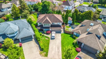 Garden / Landscaping Photo of 6084 185 Street, Surrey, BC