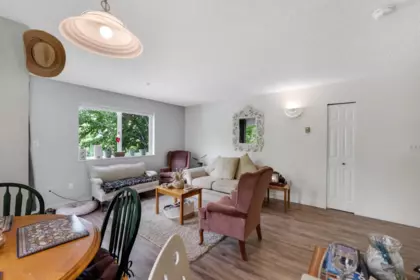 Breakfast Nook Photo of 201B 40120 Willow Crescent, Squamish, BC