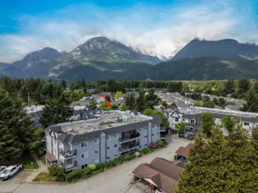 Office / Den Photo of 201B 40120 Willow Crescent, Squamish, BC