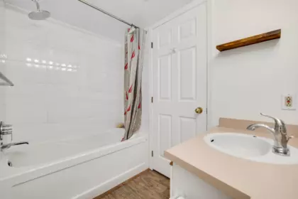 Walk-In Closet Photo of 201B 40120 Willow Crescent, Squamish, BC