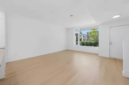 4237 Maywood Street, Burnaby, BC, Burnaby — Townhouse for sale