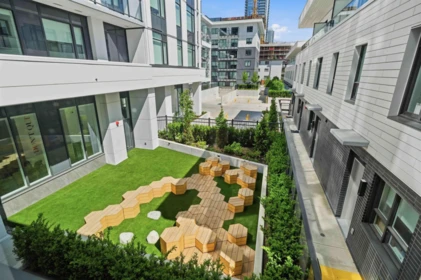 Garden / Landscaping Photo of 4237 Maywood Street, Burnaby, BC