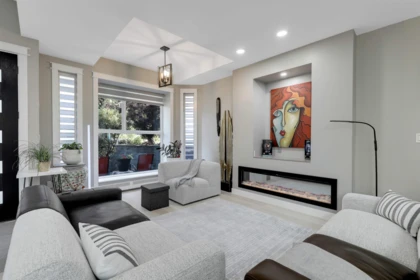 Breakfast Nook Photo of 13 Shoreline Circle, Port Moody, BC