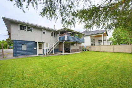 Front Yard Photo of 4882 44b Avenue, Delta, BC