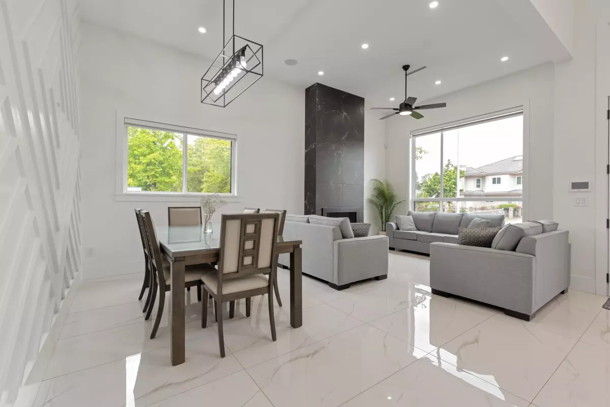 Dining Area Photo of 12280 70a Avenue, Surrey, BC