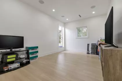 Mudroom Photo of 12280 70a Avenue, Surrey, BC