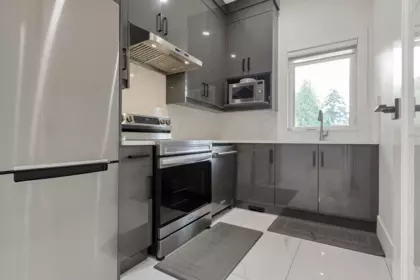 Primary Bedroom Photo of 12280 70a Avenue, Surrey, BC