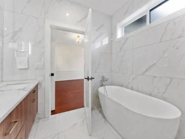 Guest Bathroom Photo of 2719 E 46th Avenue, Vancouver, BC