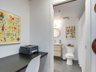 Mudroom Photo of 414 345 Lonsdale Avenue, North Vancouver, BC