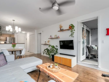 Primary Bedroom Photo of 414 345 Lonsdale Avenue, North Vancouver, BC
