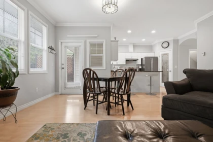Kitchen Island Photo of 5 45140 South Sumas Road, Chilliwack, BC