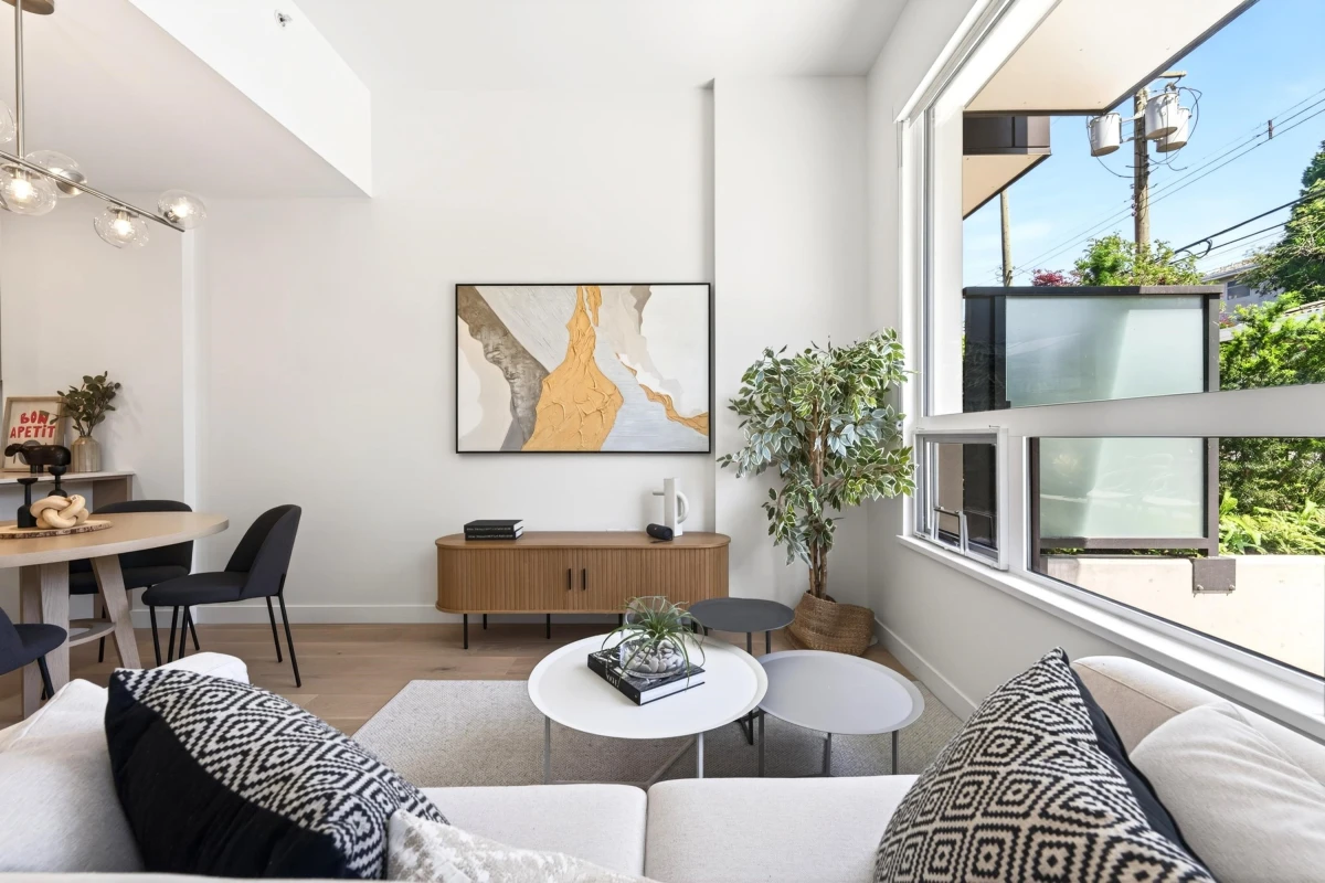 Dining Area Photo of 108 5212 Cambie Street, Vancouver, BC
