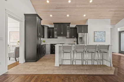 Breakfast Nook Photo of 8557 Fripp Terrace, Mission, BC