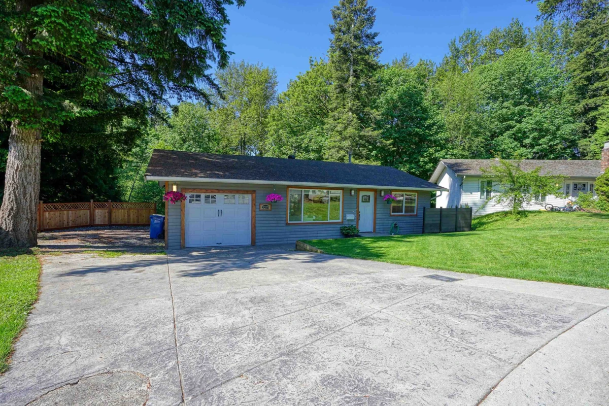 Exterior Rear Photo of 2275 Midas Street, Abbotsford, BC