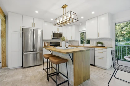 Breakfast Nook Photo of 2275 Midas Street, Abbotsford, BC