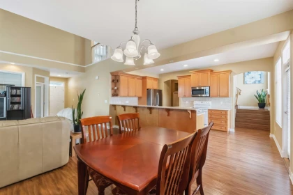 Breakfast Nook Photo of 10097 241 Street, Maple Ridge, BC