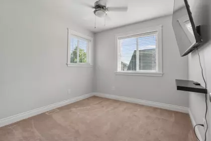 Entry Foyer Photo of 6143 REXFORD DRIVE, Chilliwack BC V2R 0L3