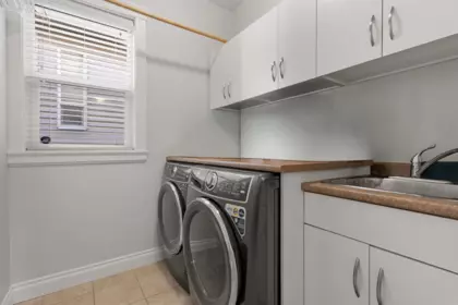 Guest Bathroom Photo of 6143 REXFORD DRIVE, Chilliwack BC V2R 0L3
