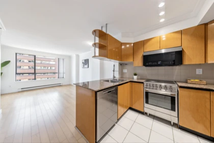 Breakfast Nook Photo of 1802 1189 Howe Street, Vancouver, BC