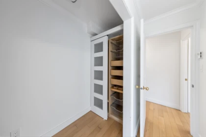 Laundry Room Photo of 1802 1189 Howe Street, Vancouver, BC