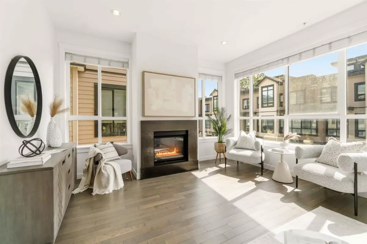 Family Room Photo of 30 100 Wood Street, New Westminster, BC