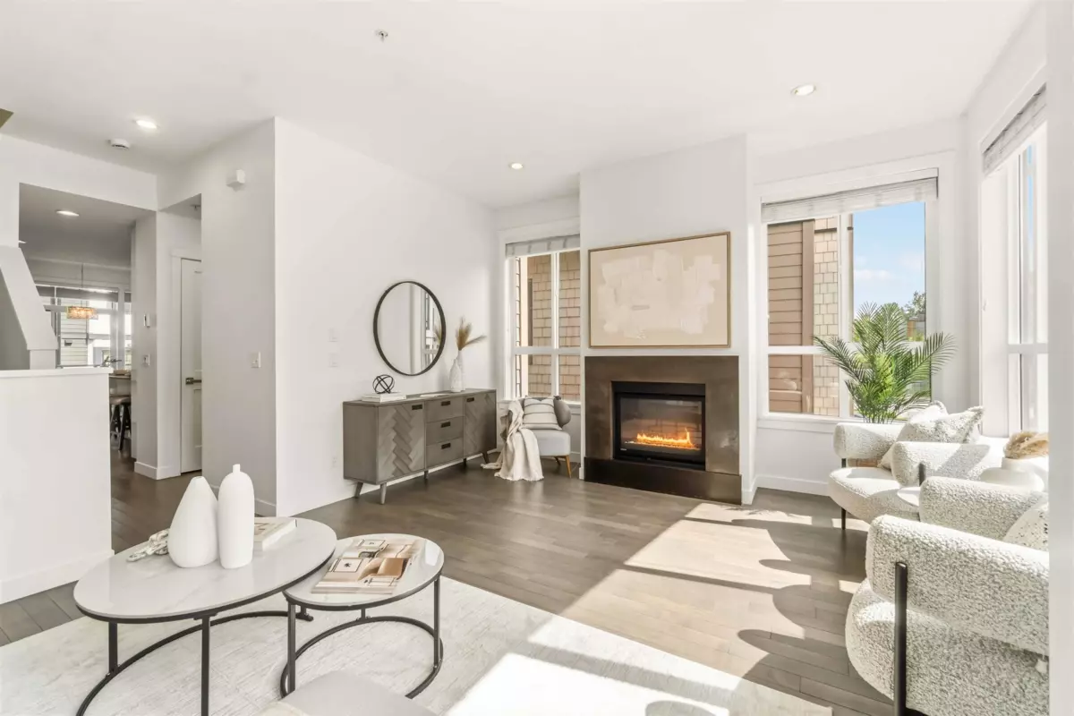 Living Room Photo of 30 100 Wood Street, New Westminster, BC