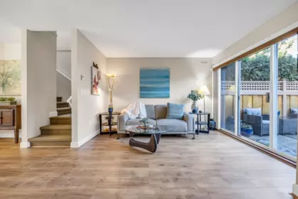 103 245 W 15th Street, North Vancouver, BC, North Vancouver — Townhouse for sale