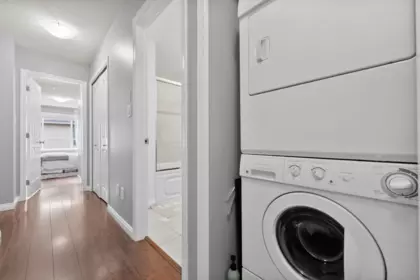 Powder Room Photo of 7 9420 Ferndale Road, Richmond, BC