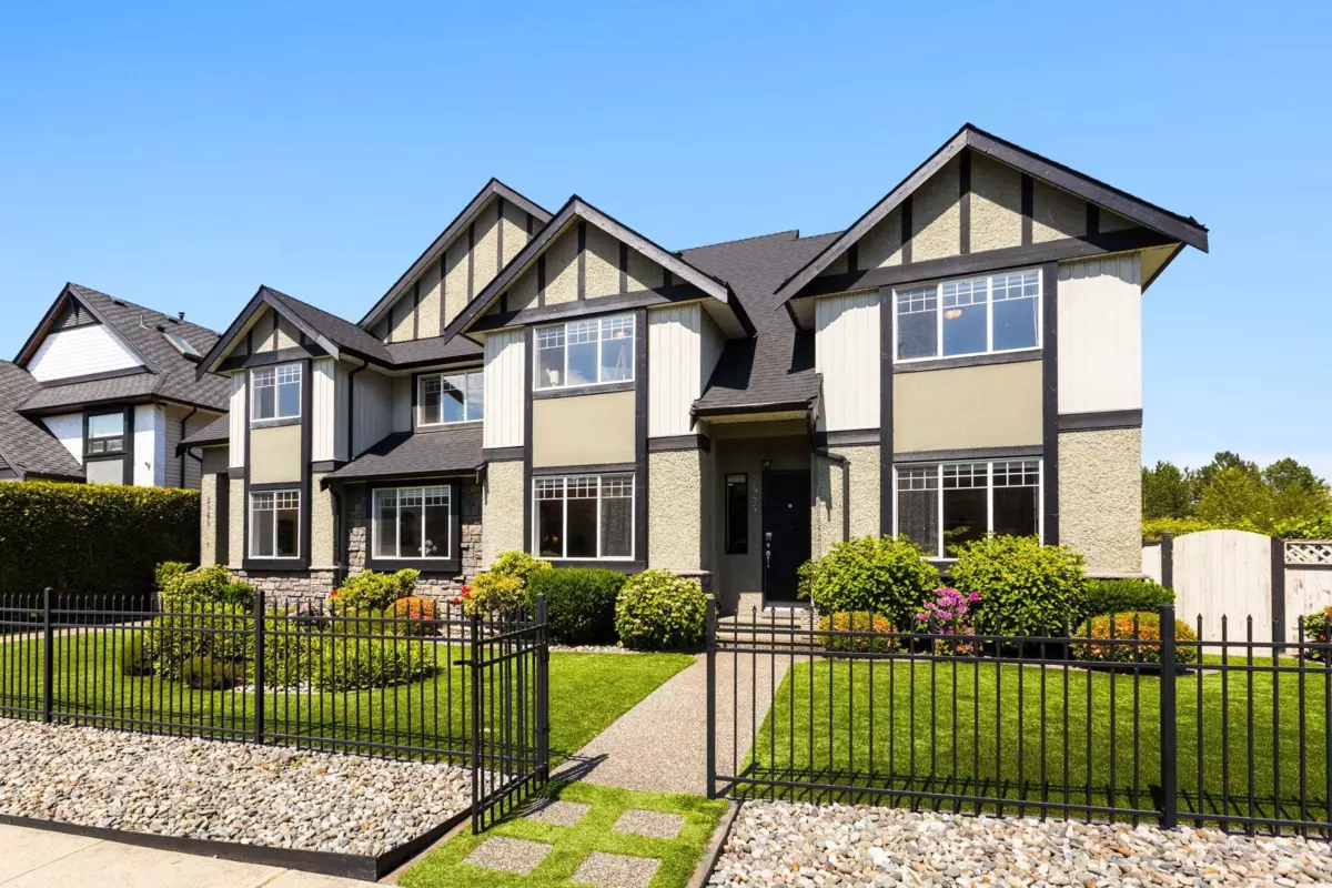 Exterior Rear Photo of B 2484 Nile Gate, Port Coquitlam, BC