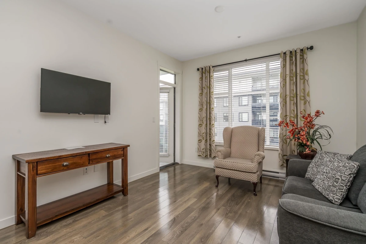 Living Room Photo of 405 15835 85 Avenue, Surrey, BC