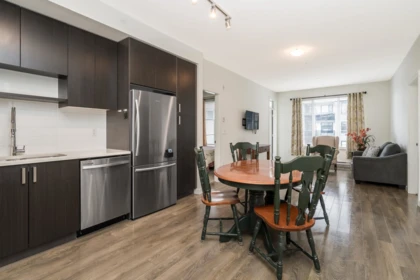 Kitchen Photo of 405 15835 85 Avenue, Surrey, BC