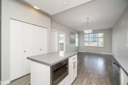 2410 963 Charland Avenue, Coquitlam, BC, Coquitlam — Apartment/Condo for sale