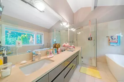 Primary Bedroom Photo of 1448 Sandhurst Place, West Vancouver, BC