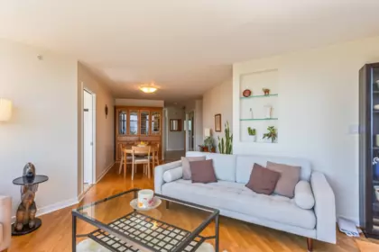 906 4567 Hazel Street, Burnaby, BC, Burnaby — Apartment/Condo for sale