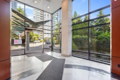 906 4567 Hazel Street, Burnaby, BC, Burnaby — Apartment/Condo for sale