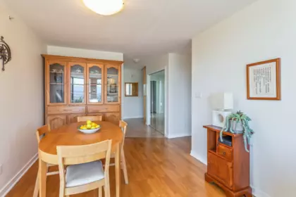 Kitchen Island Photo of 906 4567 Hazel Street, Burnaby, BC
