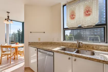 Primary Bedroom Photo of 906 4567 Hazel Street, Burnaby, BC