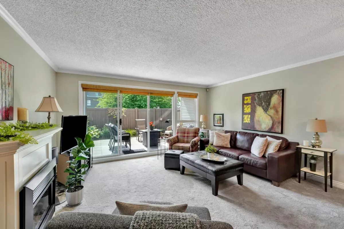 Living Room Photo of 111 1840 E Southmere Crescent, Surrey, BC