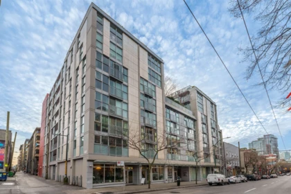 816 168 Powell Street, Vancouver, BC, Vancouver — Apartment/Condo for sale