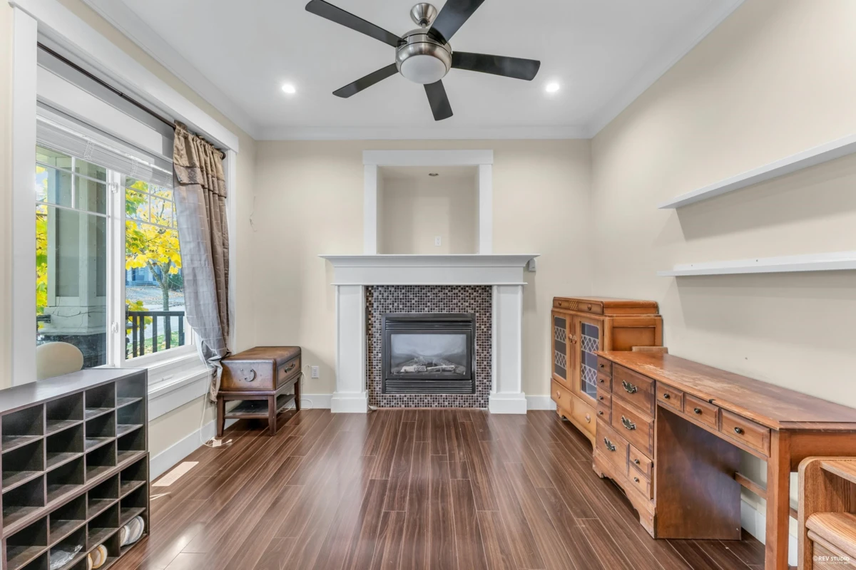 Dining Area Photo of 14691 59a Avenue, Surrey, BC